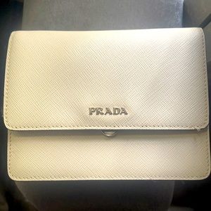 Prada mini crossbody beg